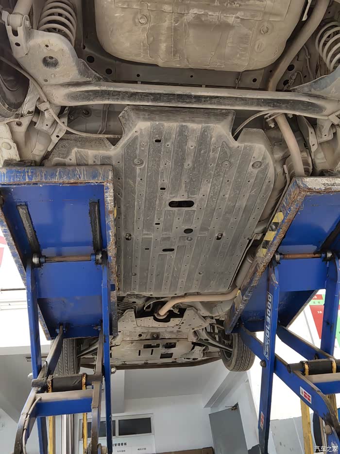 底盘托底几次,没啥问题