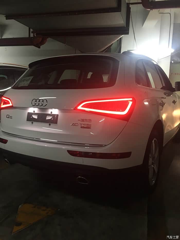 谁能发个2016q5技术的夜间尾灯照给我呀
