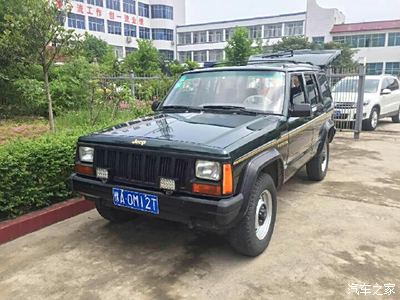 北京吉普213库存车图片