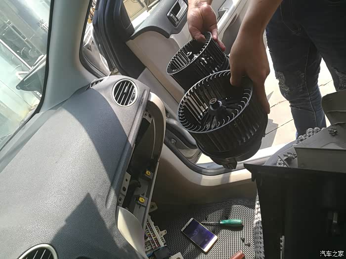 【图】完美更换福克斯鼓风机_福克斯论坛_汽车之家论坛