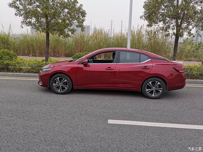 红色暖心14代轩逸浅谈用车感受
