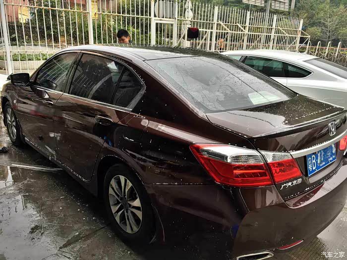 九代雅阁变身磨砂黑