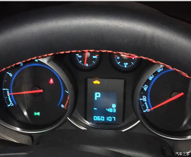 科鲁兹自动档开着开着突然车辆维修警示灯亮了咋回事