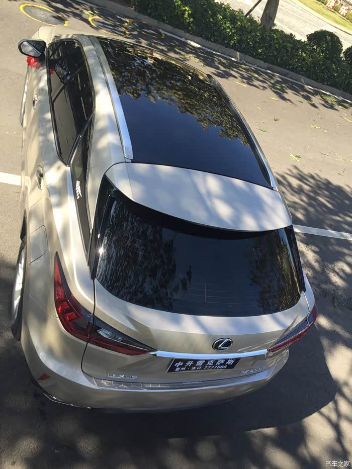 白色的车,有没有想把车顶贴膜贴黑色的案例呢?