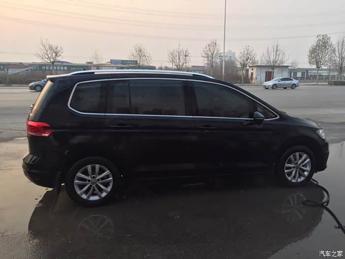 怎么不见家里有人提黑色的途安啊