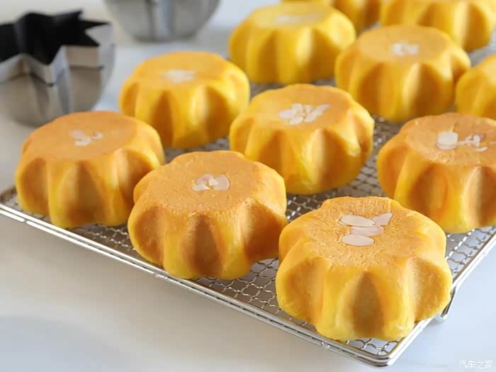 我的秀场第二趴八角南瓜大鼓面包