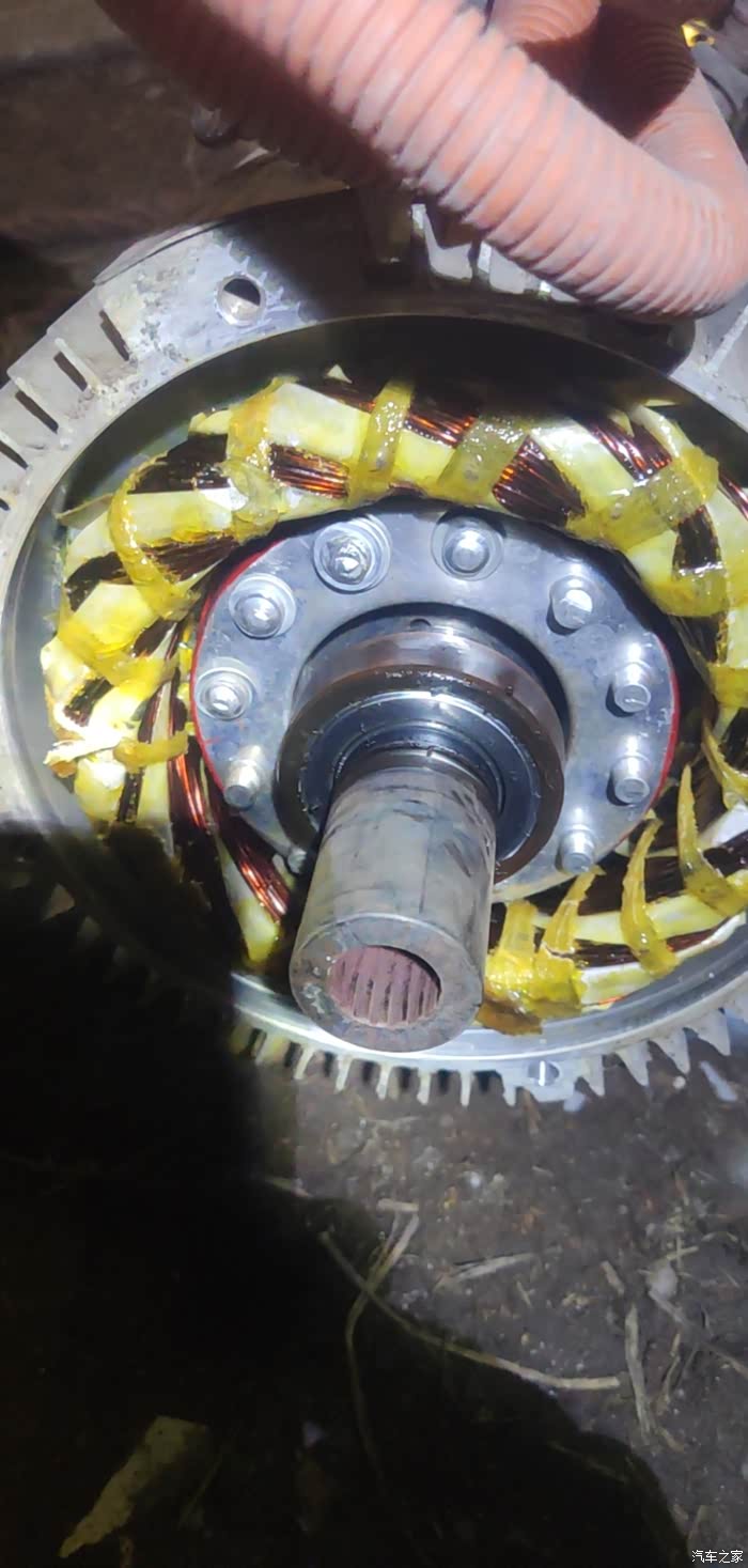 江铃e100a更换电机上的花键轴套