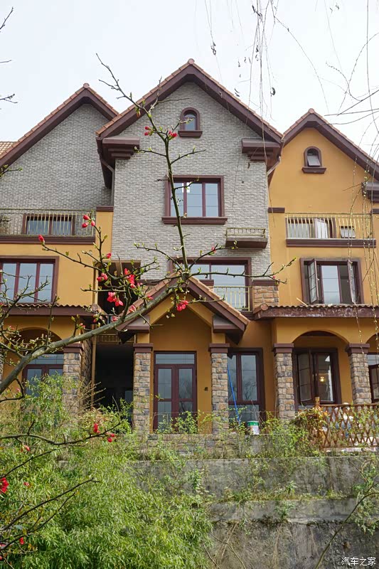 雪山花水湾小镇and王山别墅