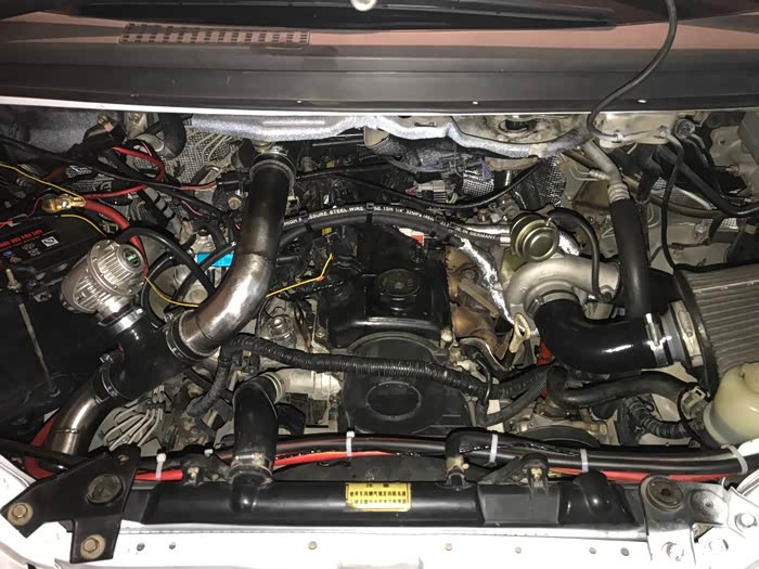 老菱智两点零上废气涡轮增压4g94