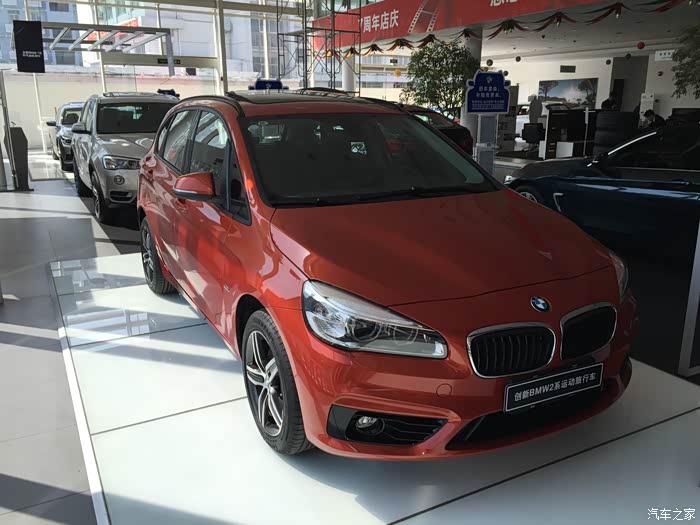 5188 | 回复: 38 宝马2系旅行车论坛 杭州商场的国产220实车现场拍摄