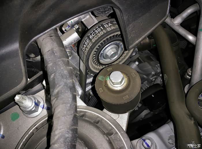 0时尚发动机怎么看上去是正时皮带?_蒙迪欧论坛_汽车之家论坛