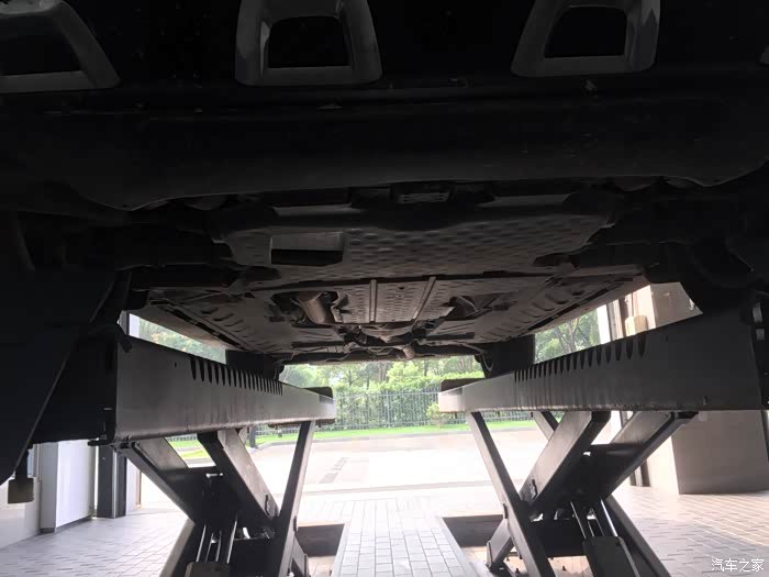 【图】大伙都装护板了么?_奔驰glc论坛_汽车之家论坛