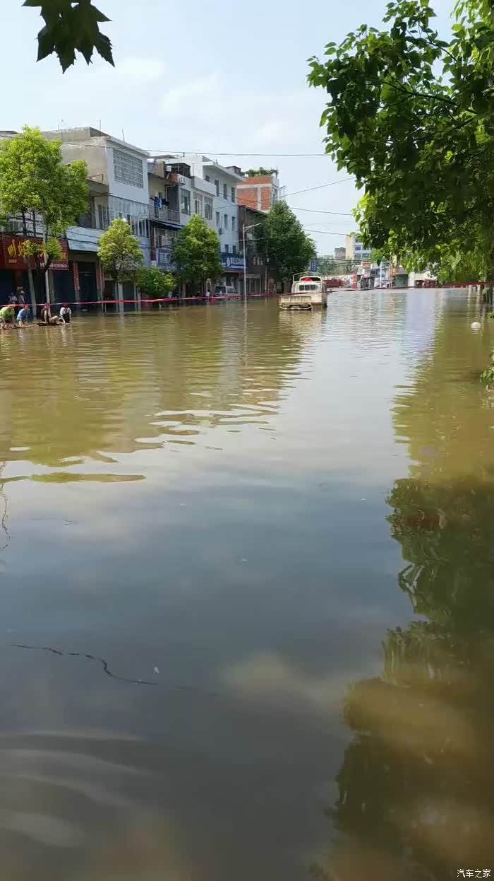 武汉雨停了,天门却被淹了,拜分洪所赐,我家已成灾民