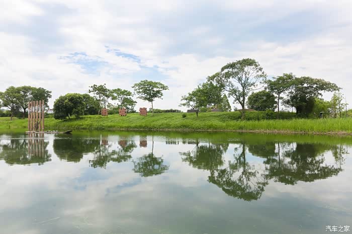 朝圣之路莫角山宫殿遗址