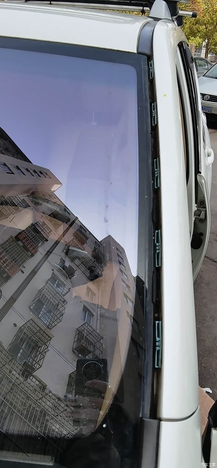 求购左前挡风玻璃压条