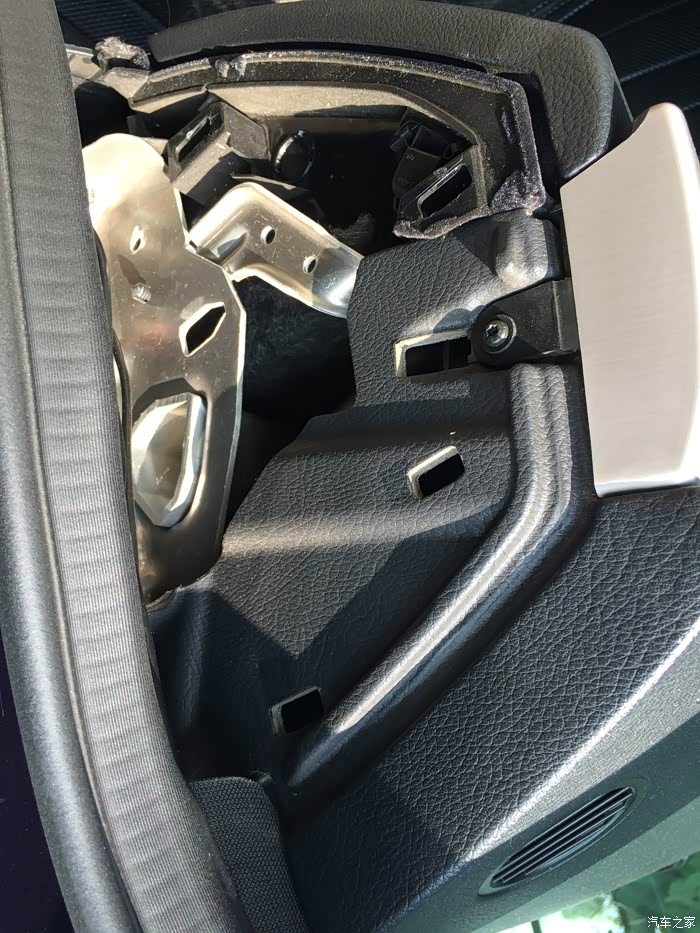 奔驰glk300左右出风口自行更换