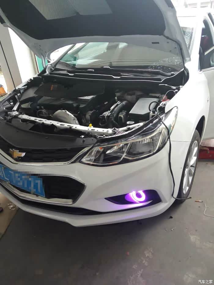 17全新科鲁兹安装雾灯