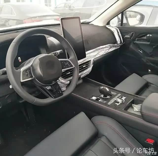 【图】路上偶遇比亚迪唐二代,三幅方向盘很运