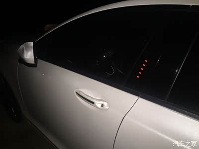 逼格比较密码锁白天照出来 氛围灯跟迎宾灯忘记照老铁们见谅