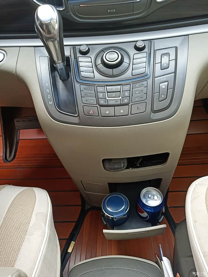 0,自己动手改装吸顶电视和导航_别克gl8论坛_汽车之家论坛