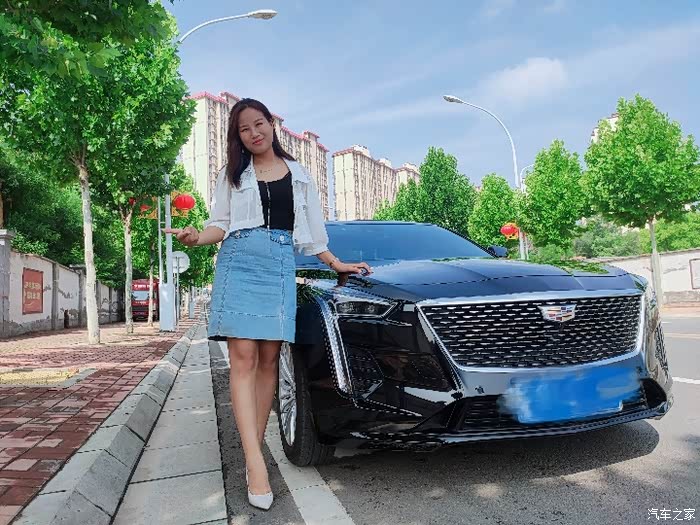 我也不太会拍照,拍出来的照片反正老婆是不太满意的,我自己感觉看着还