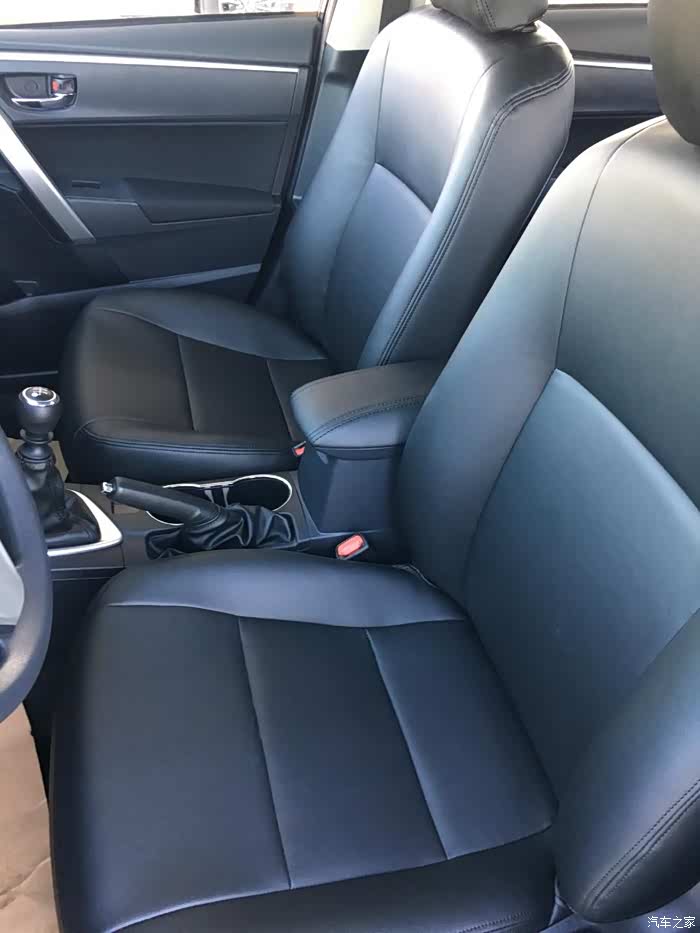 真皮座椅就是不同凡响卡罗拉