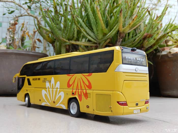 原创绝版模型142原厂黄色涂装海格klq6125a详拍