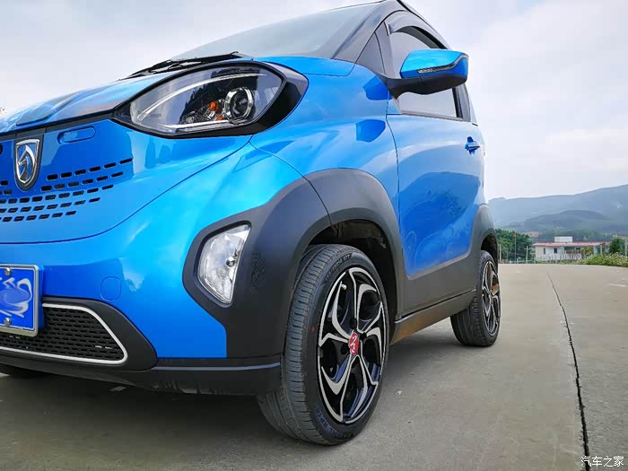 【图】e起来吧,为了心中那一抹蓝(改装轮胎轮毂,更换座椅等)_宝骏e100