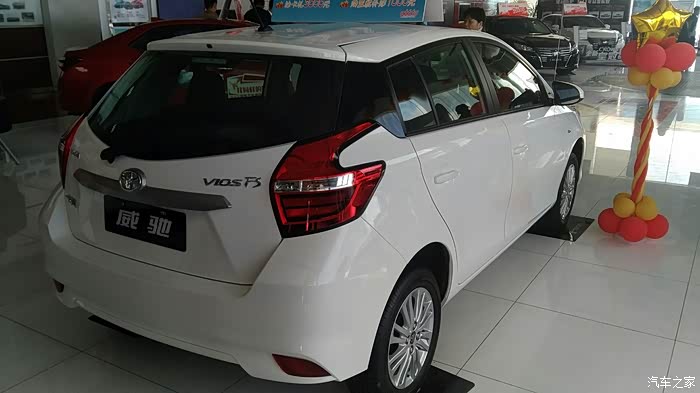 今天去看卡罗拉的时候看到威驰两箱了