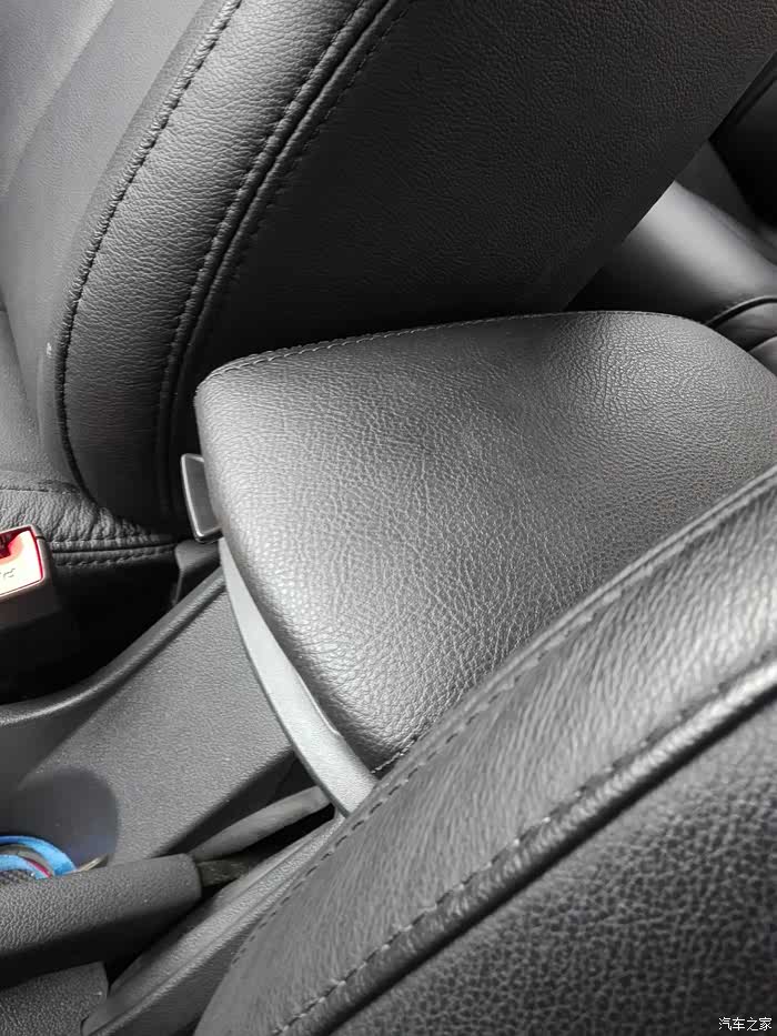 308扶手箱盖深度改装.(第一个完美结合案例,望版主受精)