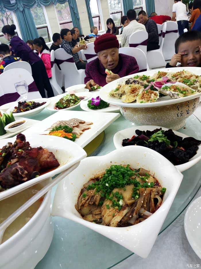 上观人和酒楼吃满月酒