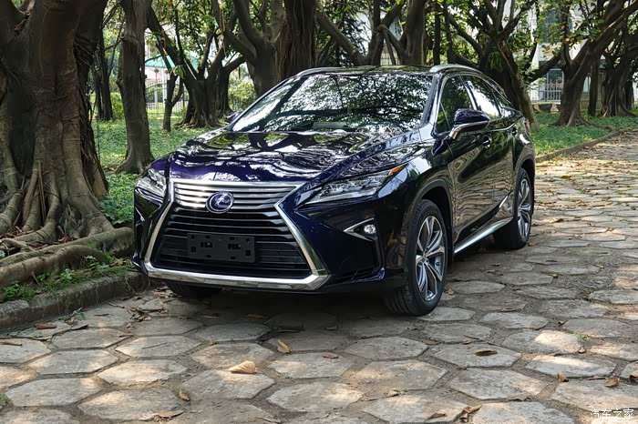 停车坐爱枫林晚——雷克萨斯rx450h豪华板用车小记