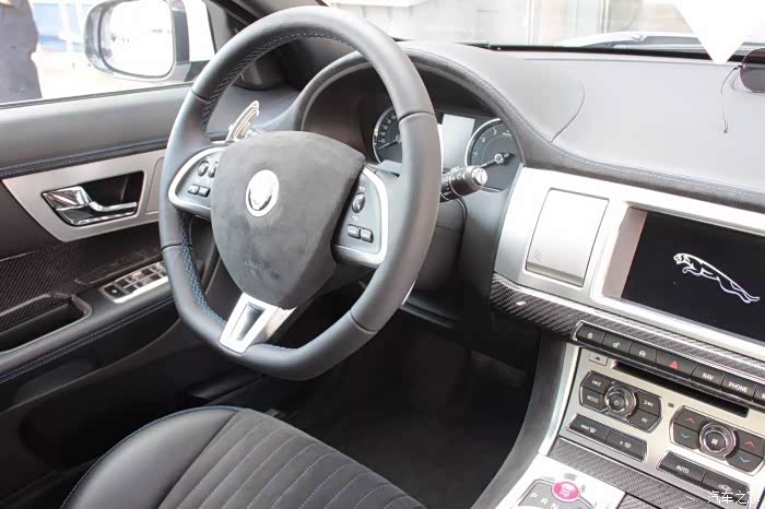 捷豹xf30t内饰改装