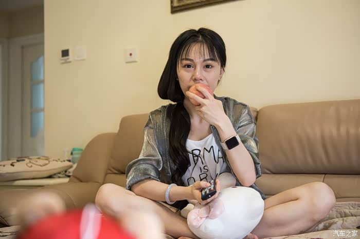 先秀秀老婆这张有点呆萌