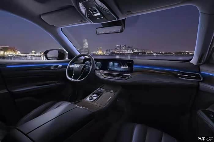 看到领裕黑色内饰图了