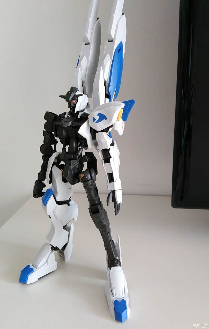 高达模型分享悲剧的魔神1100巴力高达