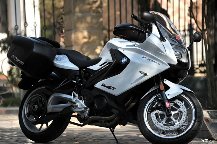 更为旅行而生【宝马休旅f800gt公路滑翔机】长空轻评_摩托车论坛_汽车