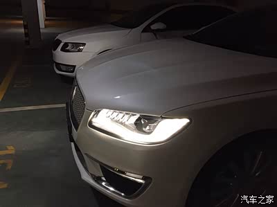 迎宾灯亮起来的小z狠美