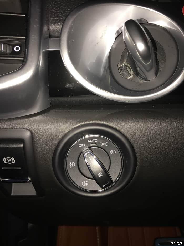 春节前提2016款保时捷卡宴简单作业