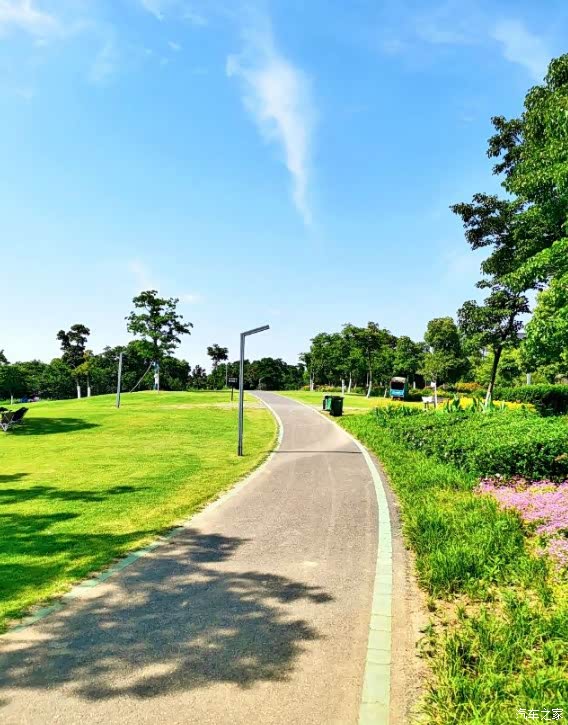 荣威rx5 max自驾出行,打卡网红地红石咀公园