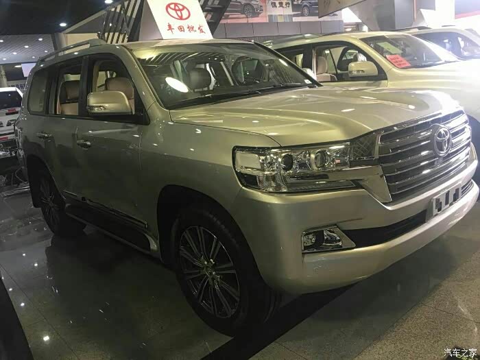 限量版银色兰德酷路泽第一眼就看中你了马上拿下