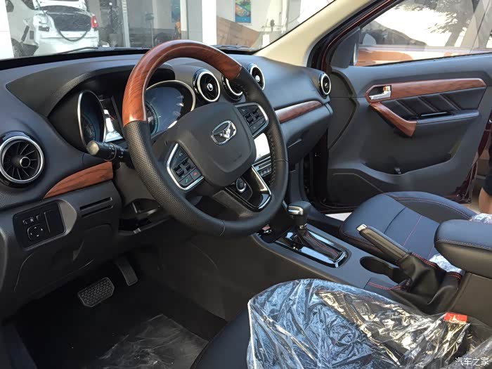 全国首台凯翼v3木纹内饰,惊艳亮相清远金逸店