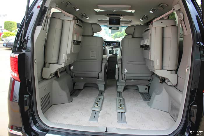 终于目睹瑞风m6实车,和大家一起分享感受