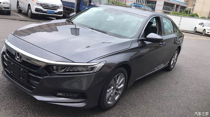 18款精英款雅阁