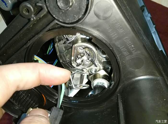 【图】k3大灯灯泡更换演习._起亚k3/k3s论坛_汽车之家论坛