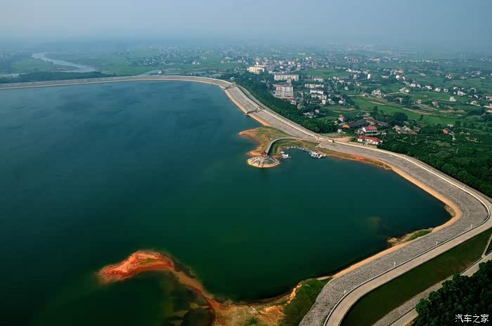 亚洲第一人工土坝洈水大坝