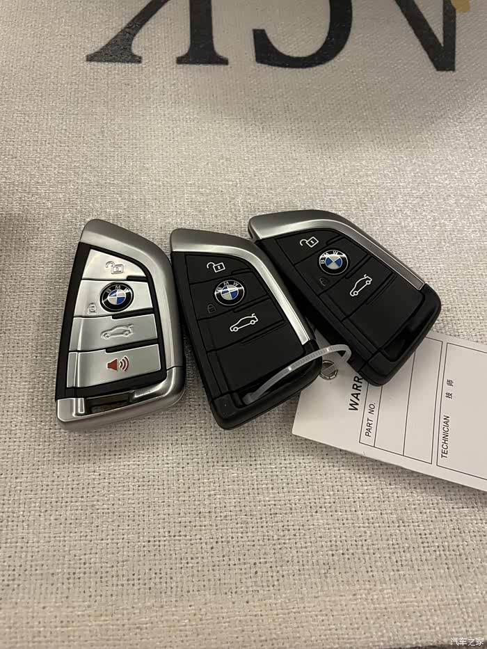第一件事,改装高配车钥匙,分量十足,手感一流