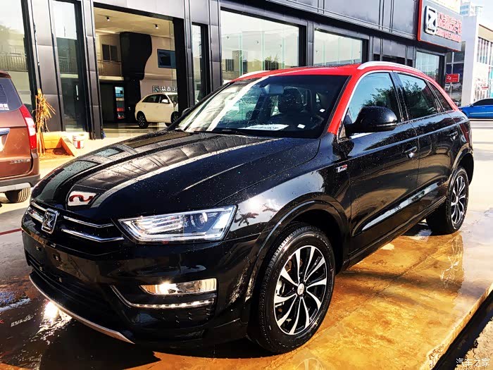 【图】花了四个小时,把暗夜流火四个轮子拆了改色_众泰sr7论坛_汽车之