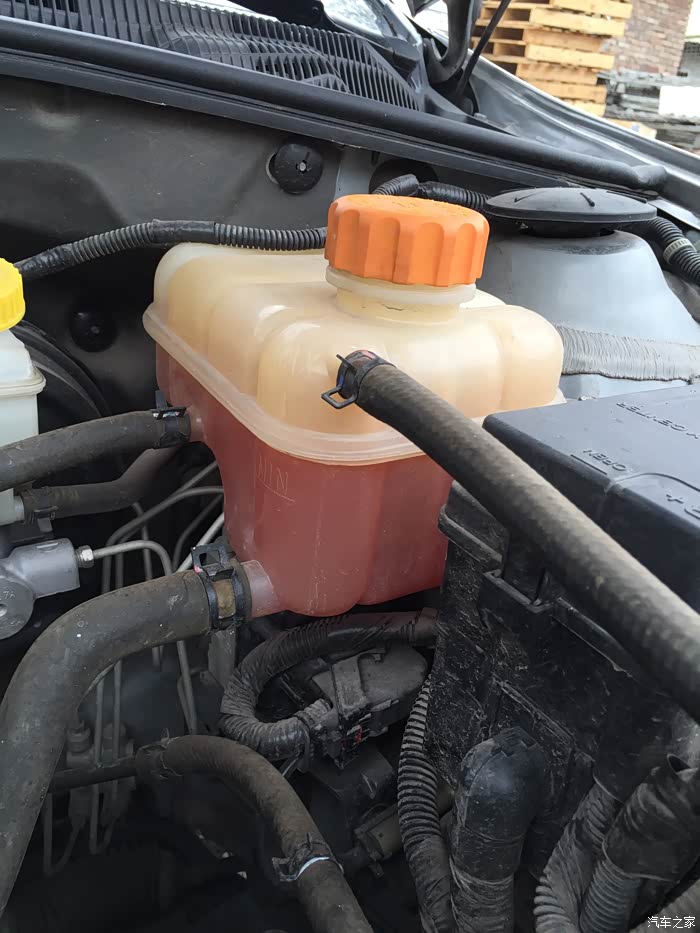 【图】防冻液连上下限都没有,如何判断是否需要添加_凯越论坛_汽车之