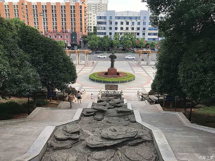 自驾游游革命主题公园徐特立公园